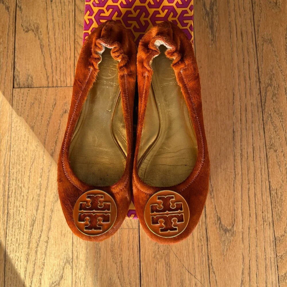 Tory Burch Reva Calf Hair Orange Leather Ballet Flat, Size 8